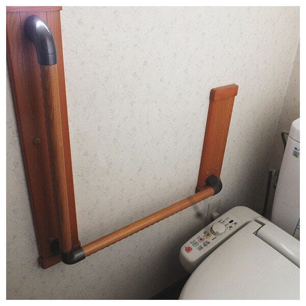 「手すりを取り付ける」
